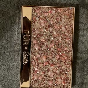 PUR BARBIE PALETTE.